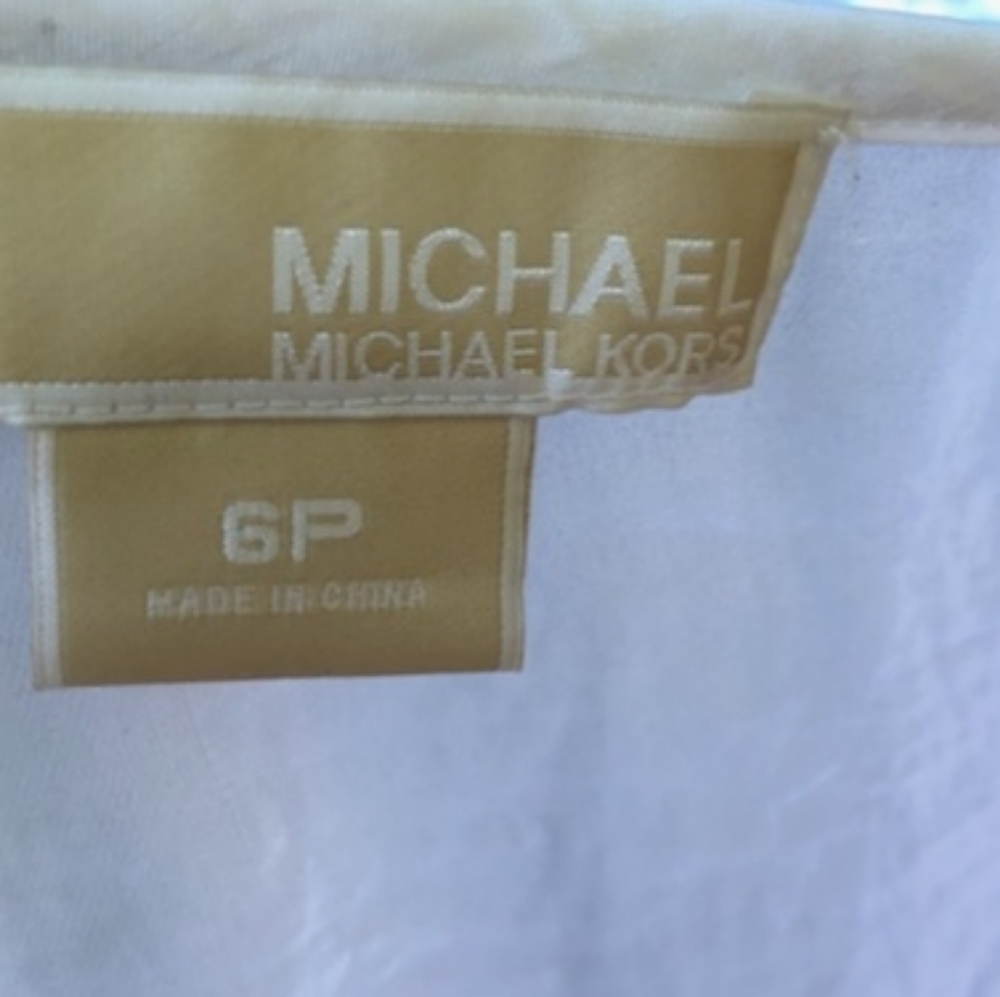 Michael Kors Ruffle Front V-Neck Tank - Picture 4 of 4